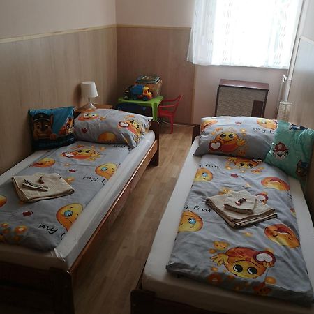 Natasa Apartman Орошхаза Экстерьер фото