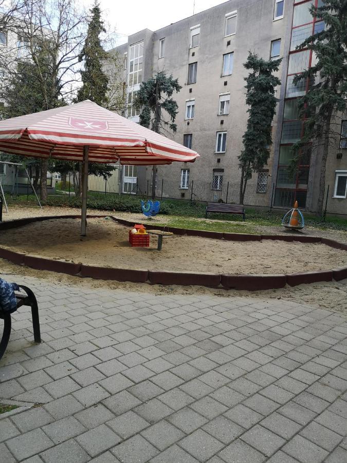 Natasa Apartman Орошхаза Экстерьер фото