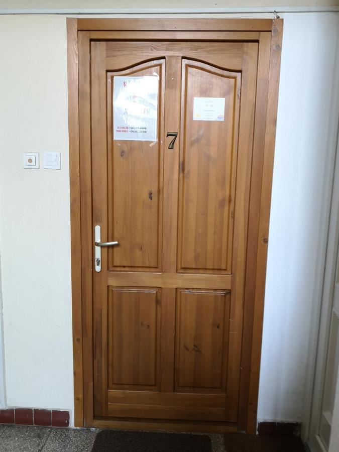 Natasa Apartman Орошхаза Экстерьер фото